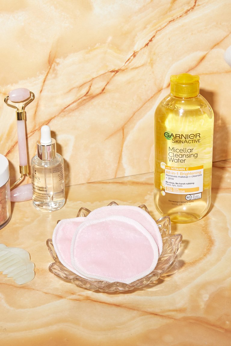 How to Use Reusable Makeup Remover Pads